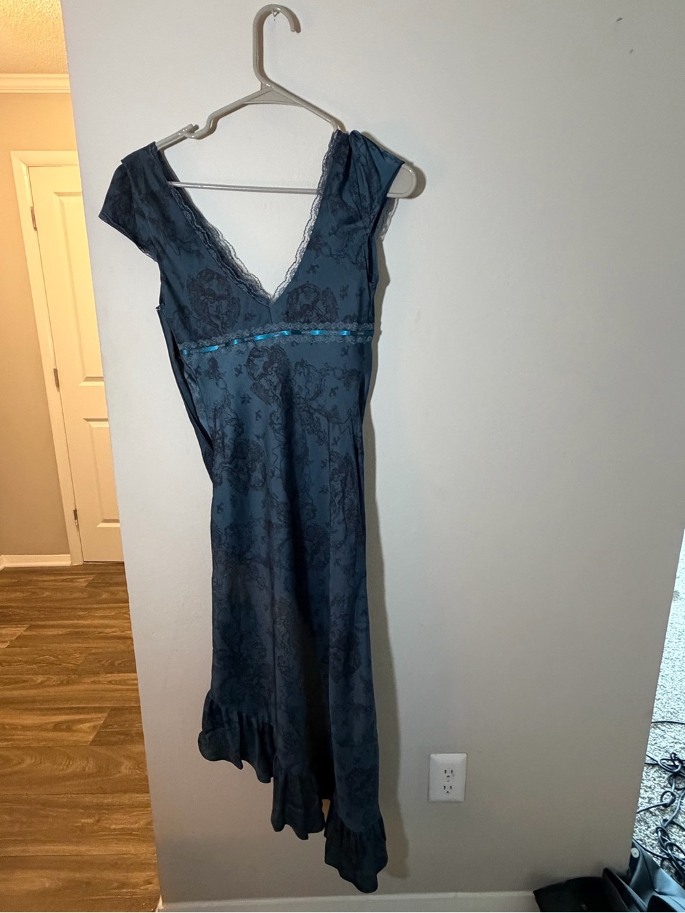 Kimchi Blue Urban Outfitters Cherub Green- Blue Lace-Trim Maxi Dress - Picture 5 of 7